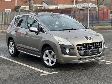 PEUGEOT 3008 1.6 HDi Exclusive 