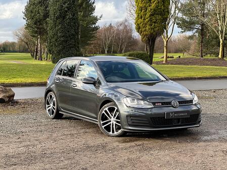 VOLKSWAGEN GOLF 2.0 TDI BlueMotion Tech GTD